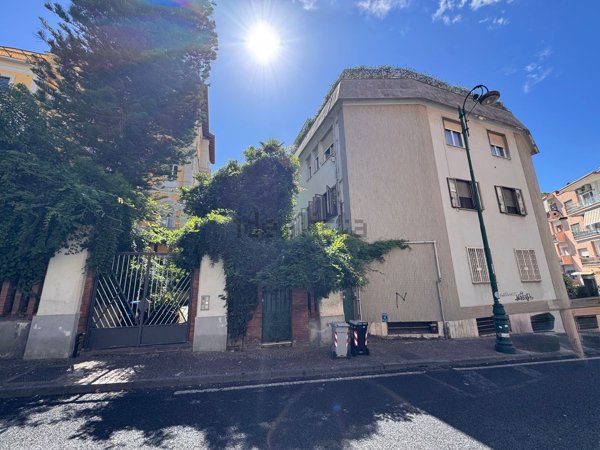 appartamento in vendita a Napoli in zona Vomero