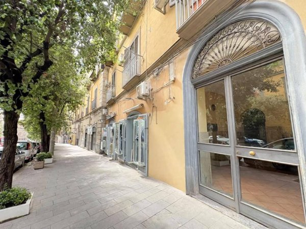 appartamento in vendita a Napoli in zona Stella