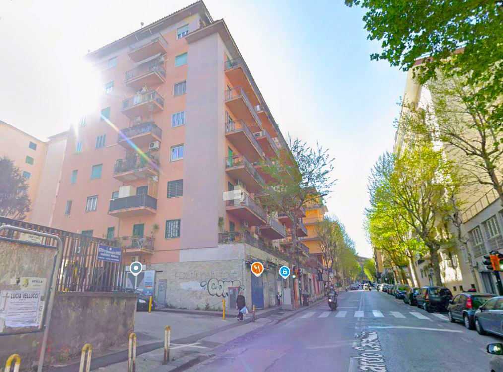 appartamento in vendita a Napoli in zona Arenella