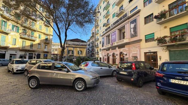 appartamento in vendita a Napoli in zona San Lorenzo
