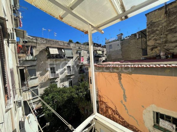 appartamento in vendita a Napoli in zona Pendino / San Giuseppe