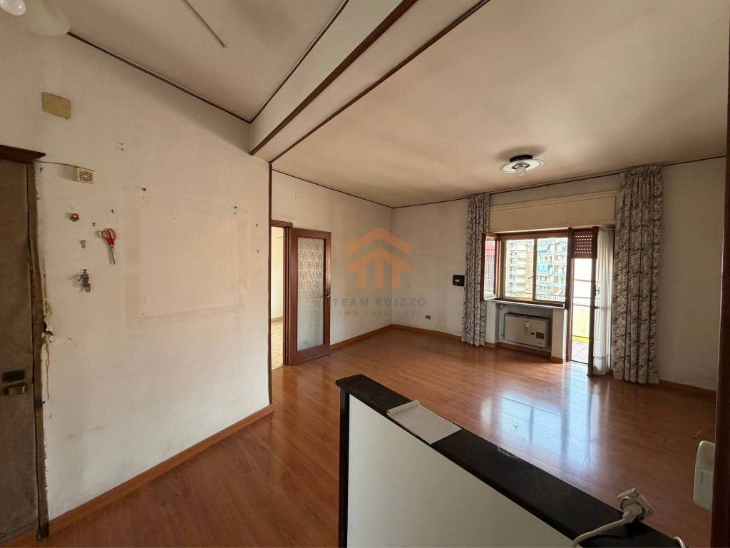 appartamento in vendita a Napoli in zona Arenella