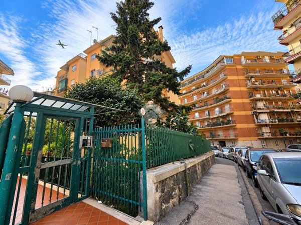 appartamento in vendita a Napoli in zona Arenella