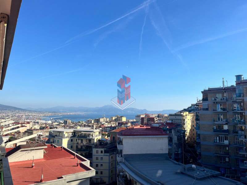 appartamento in vendita a Napoli in zona Arenella