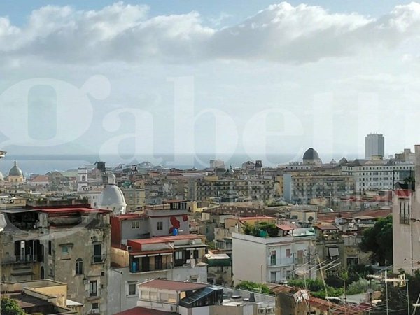appartamento in vendita a Napoli in zona Stella