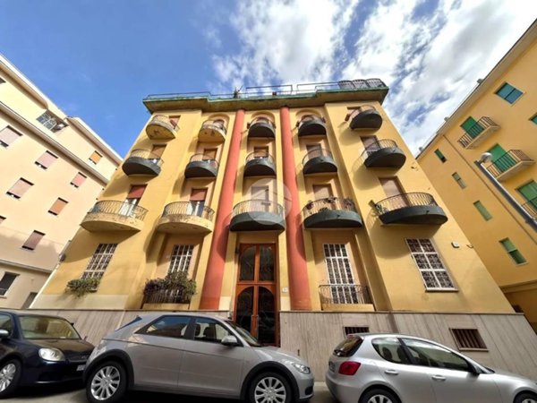 appartamento in vendita a Napoli in zona Stella