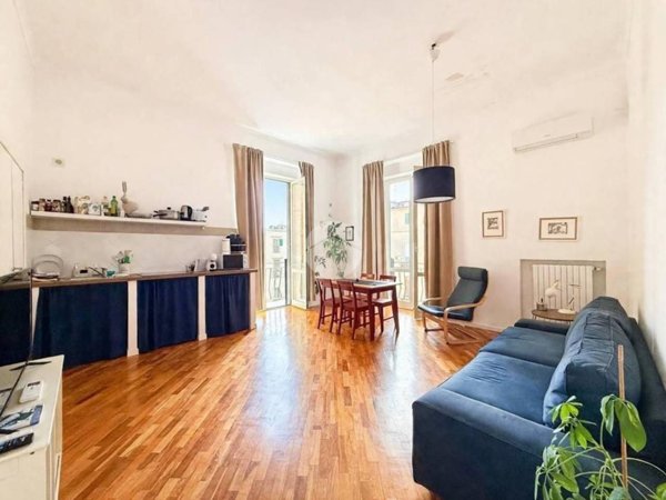 appartamento in vendita a Napoli in zona Stella