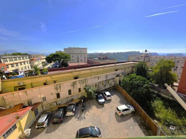 appartamento in vendita a Napoli in zona Vomero