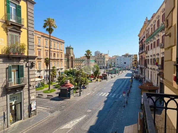 appartamento in vendita a Napoli in zona Avvocata
