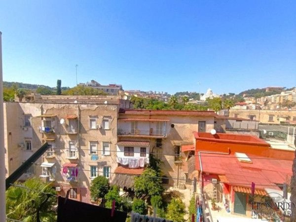 appartamento in vendita a Napoli in zona Stella