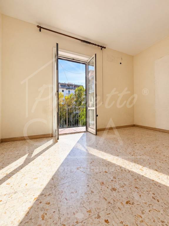 appartamento in vendita a Napoli in zona Barra
