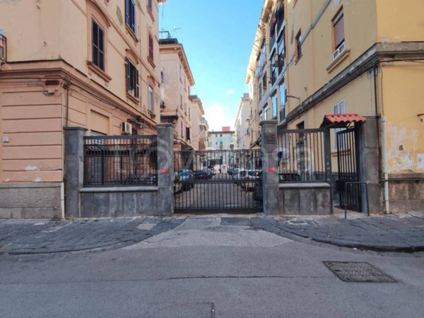 appartamento in vendita a Napoli in zona Fuorigrotta