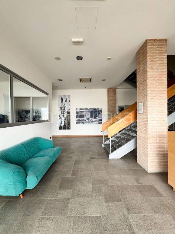 locale commerciale in vendita a Nola