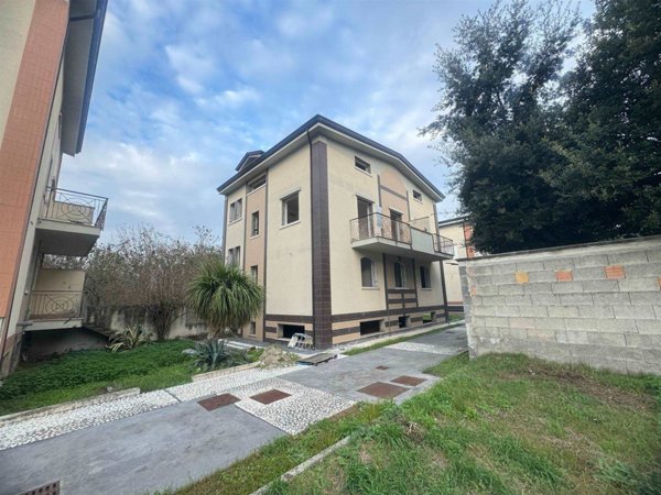 casa indipendente in vendita a Nola