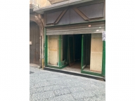 locale commerciale in vendita a Nola