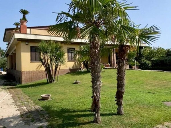 casa indipendente in vendita a Nola