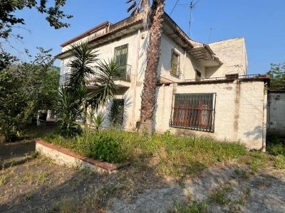 casa indipendente in vendita a Nola