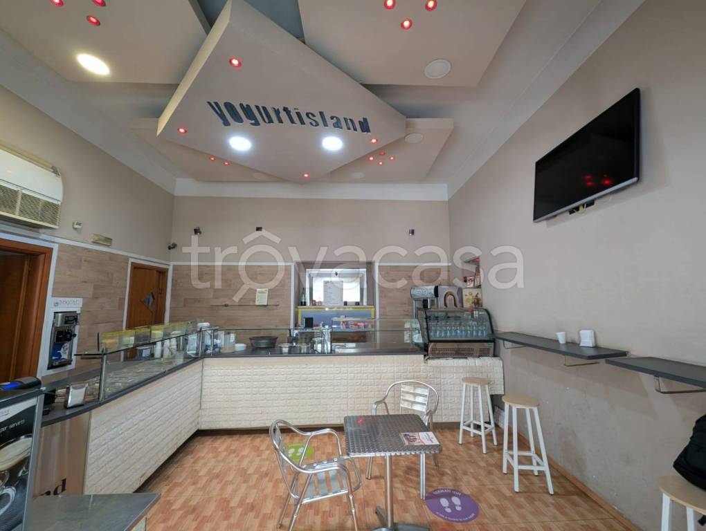 negozio in vendita a Nola