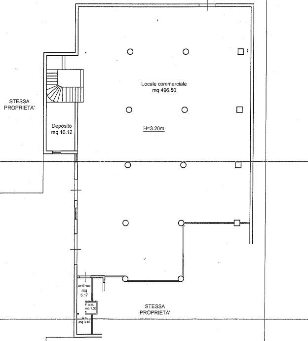 locale commerciale in vendita a Nola