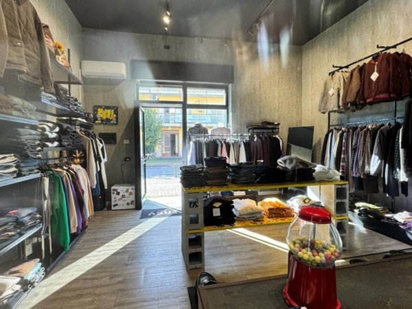 negozio in vendita a Nola