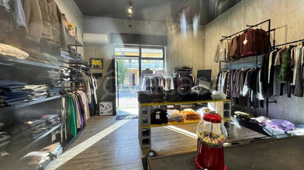 negozio in vendita a Nola