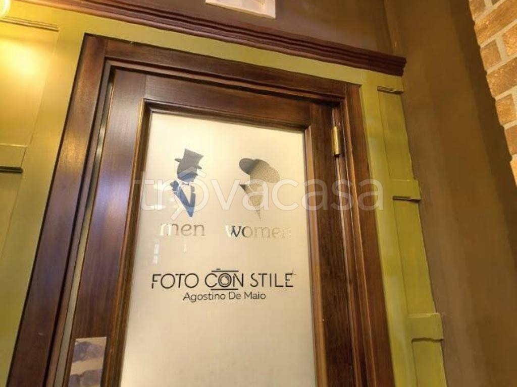 locale commerciale in vendita a Nola
