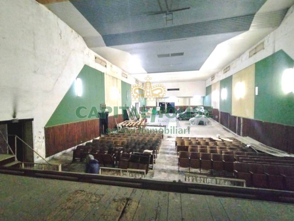 negozio in vendita a Nola