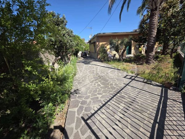 casa indipendente in vendita a Nola