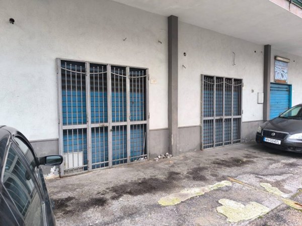 negozio in vendita a Nola