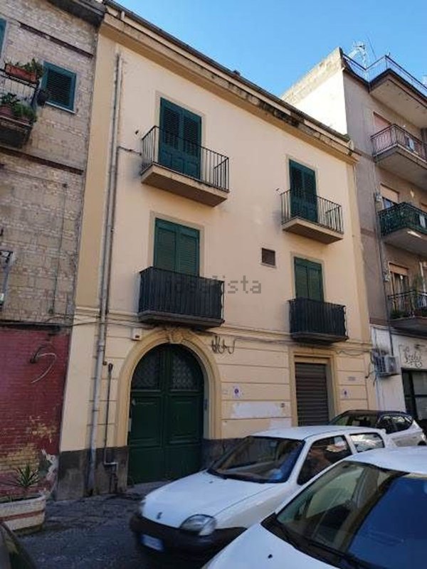 locale commerciale in vendita a Nola