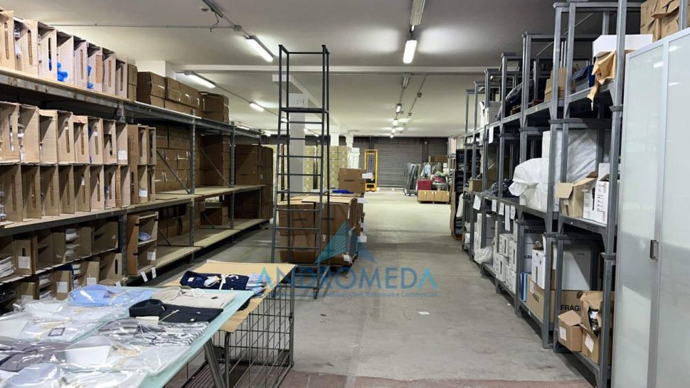 capannone in vendita a Nola