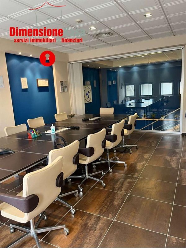 negozio in vendita a Nola