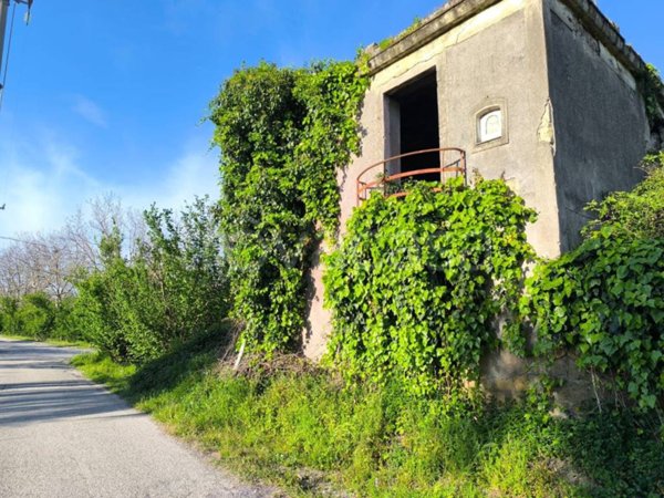 casa indipendente in vendita a Nola