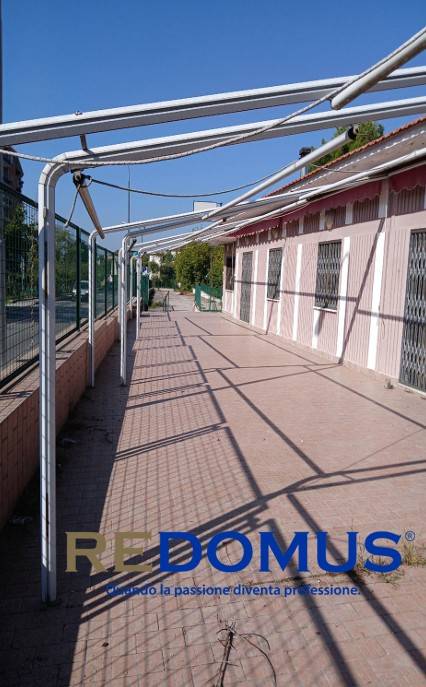 negozio in vendita a Nola in zona Casamarciano