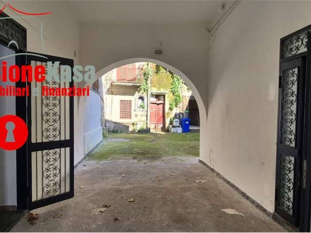 intera palazzina in vendita a Nola