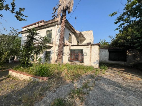 casa indipendente in vendita a Nola in zona Castelcicala