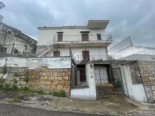 casa indipendente in vendita a Nola in zona Castelcicala