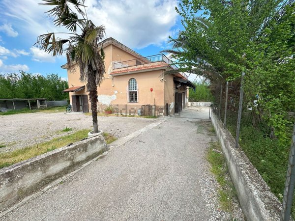 appartamento in vendita a Nola in zona Poverello