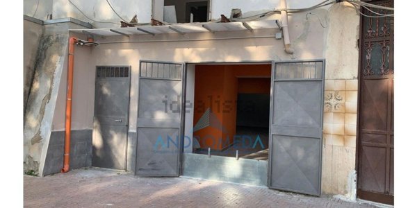 locale commerciale in vendita a Nola in zona Pigna Spaccata