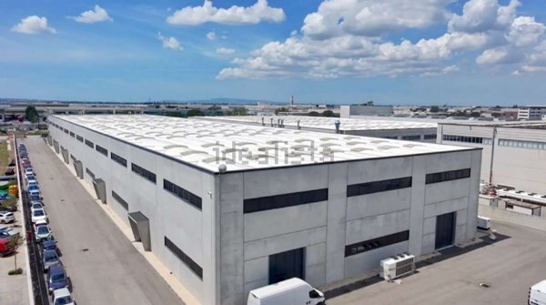 locale commerciale in vendita a Nola in zona Boscofangone