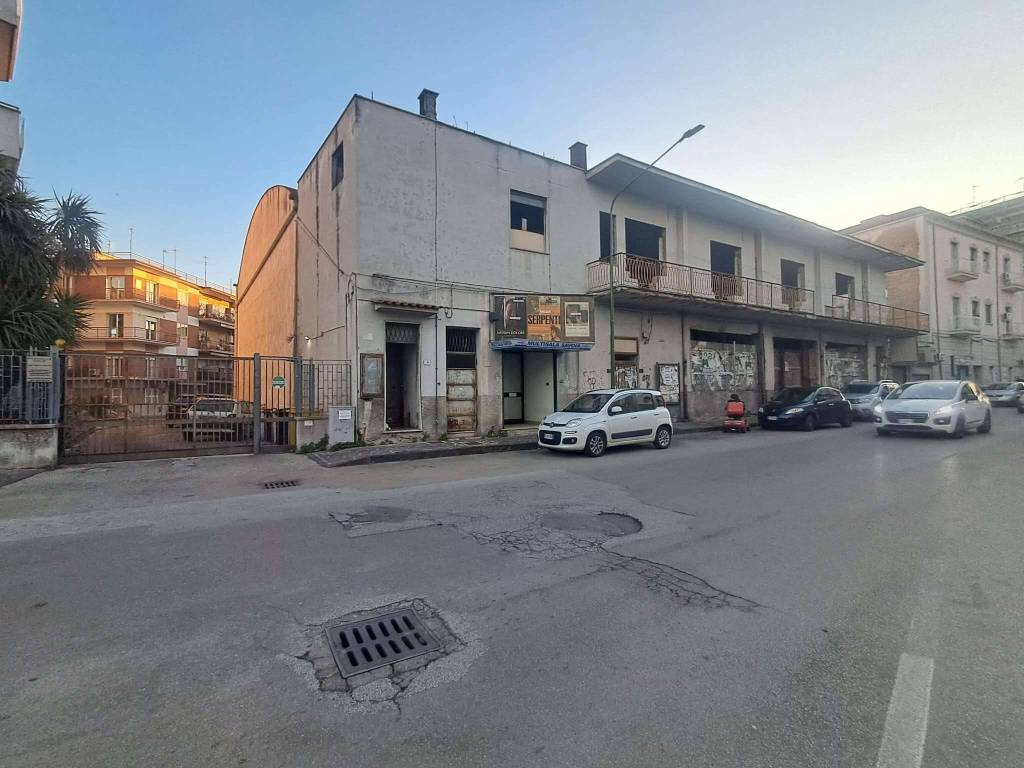 intera palazzina in vendita a Nola