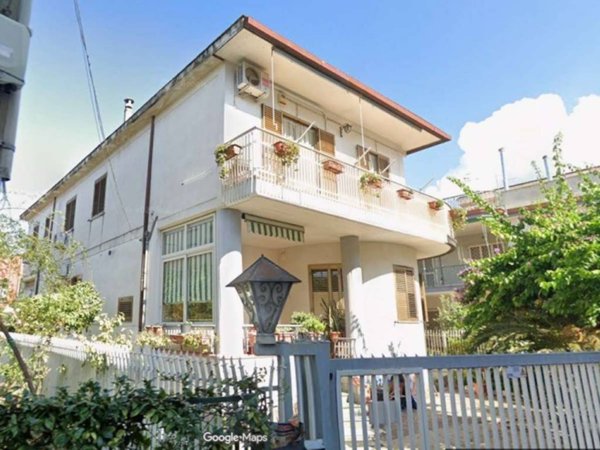 intera palazzina in vendita a Nola in zona Casamarciano
