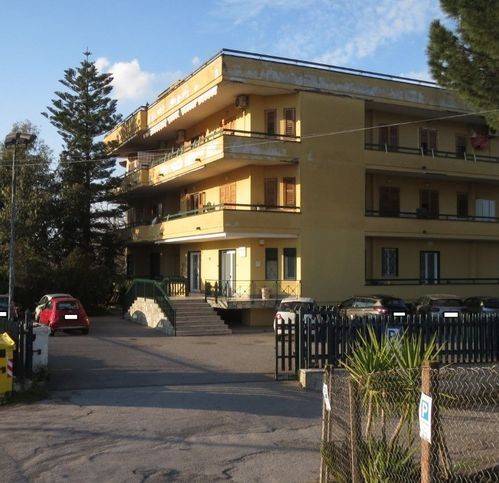 negozio in vendita ad Ottaviano