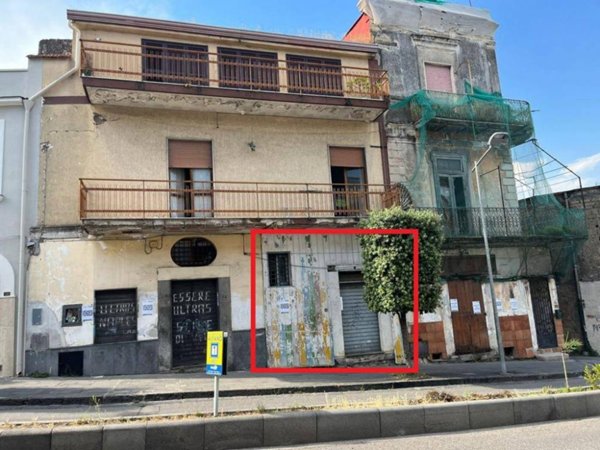 locale commerciale in vendita ad Ottaviano