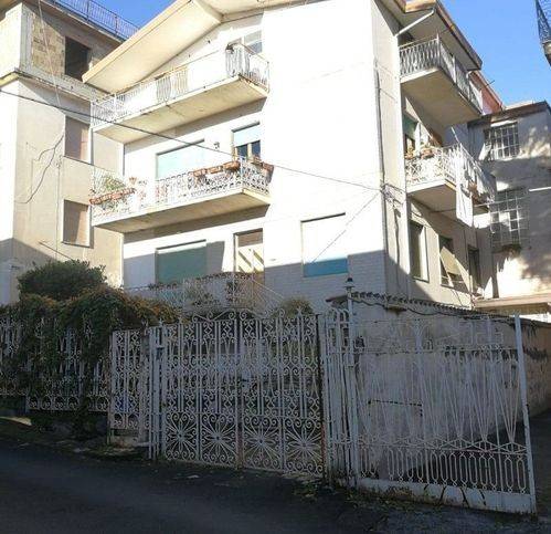 negozio in vendita ad Ottaviano