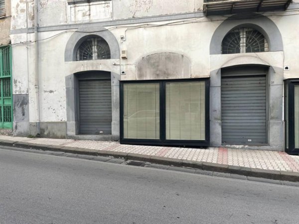 locale commerciale in vendita ad Ottaviano