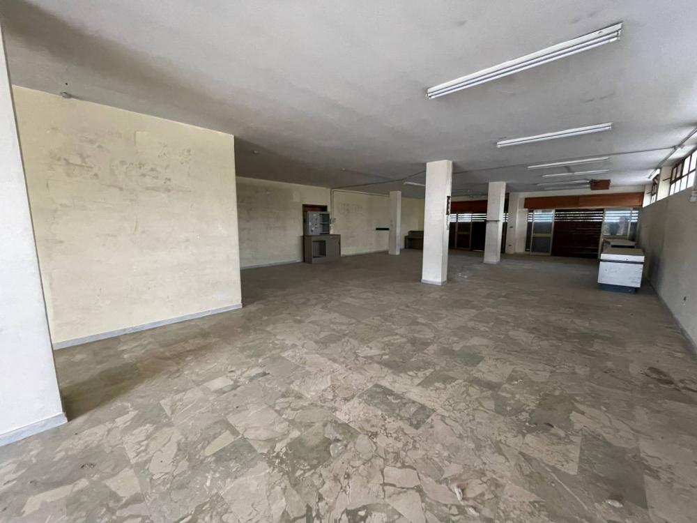 locale commerciale in vendita ad Ottaviano