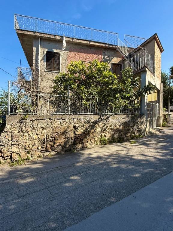 casa indipendente in vendita a Palma Campania in zona Castello