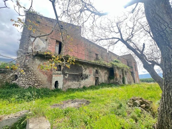 casa indipendente in vendita a Palma Campania in zona Vico