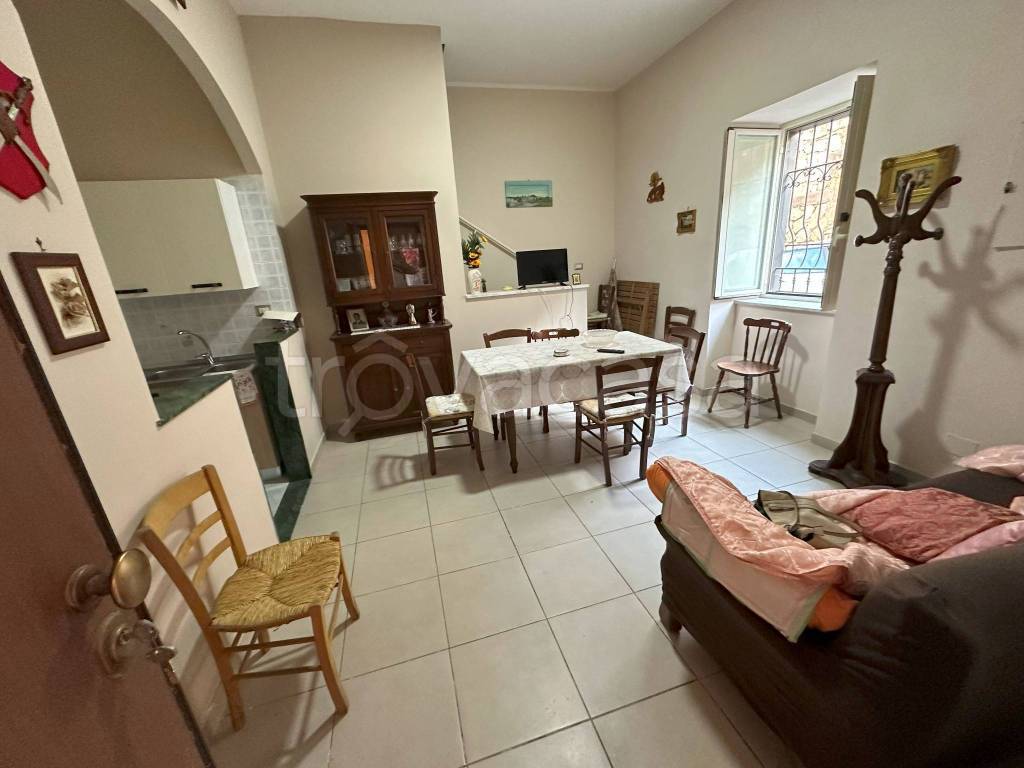 casa indipendente in vendita a Palma Campania in zona Castello
